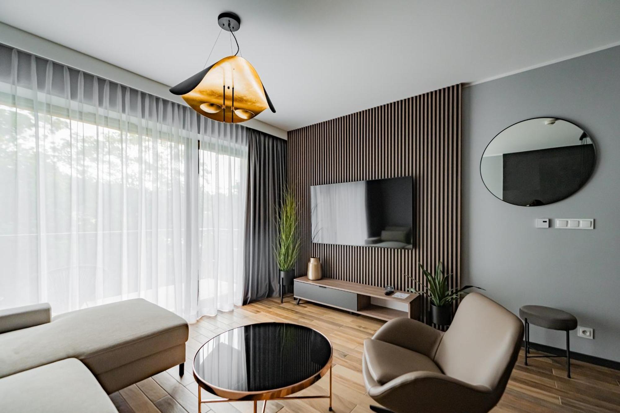 Stonehill24 - Apartament & Spa ชกลาร์สกา ปอเรมบา ภายนอก รูปภาพ